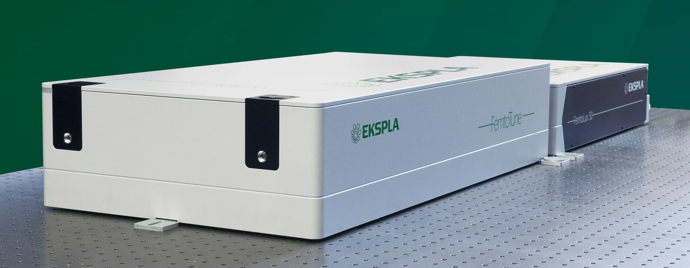 Tunable femtosecond system for ultrafast applications FemtoTune